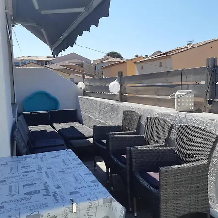 La Petite Maison De Melanie Hébergement de vacances