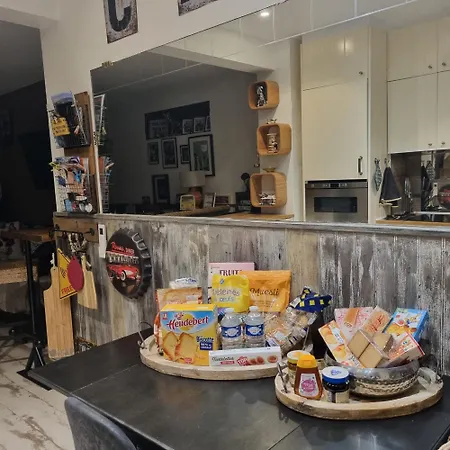 La Petite Maison De Melanie Hébergement de vacances *